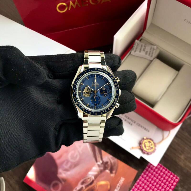 Omega Speedmaster Apollo 11 50th Anniversary watch for men in blue color https://spacetimewatch.com/shop/omega-speedmaster-apollo-11-50th-anniversary/