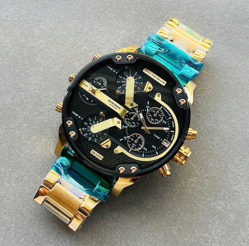 a8e55aed 71d7 4dbc 865b 38de90b3f724 https://spacetimewatch.com/shop/diesel-dz7331-5-colors/