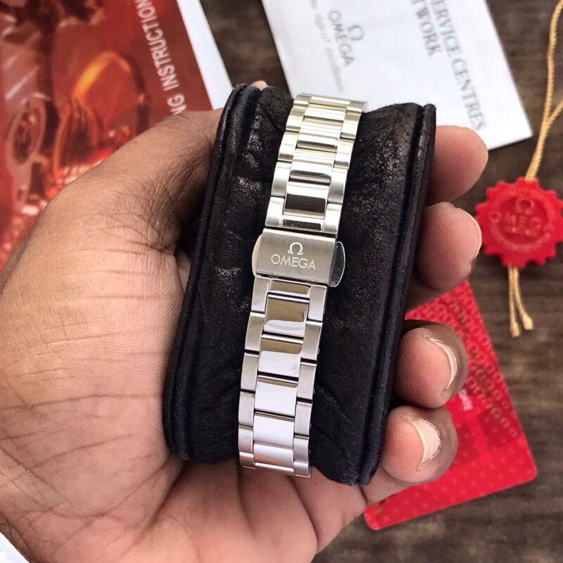 61cf059d 104b 4adf 8b1f 8fea3e5302bb https://spacetimewatch.com/shop/omega-seamaster-seamster-co-axial-limited-edition/