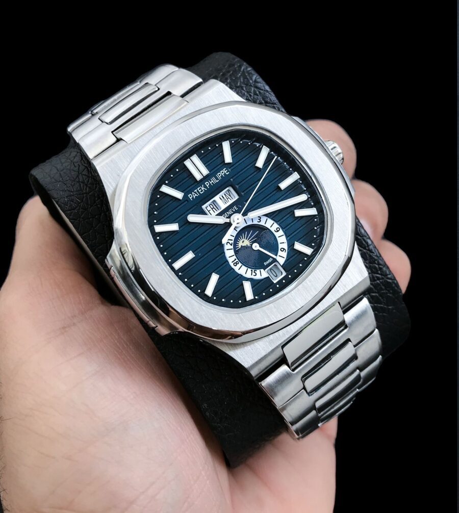 b701d390 71ed 4b9f 8d8d c97ac649dc97 https://spacetimewatch.com/shop/patek-philippe-nautilus-5061-blue/