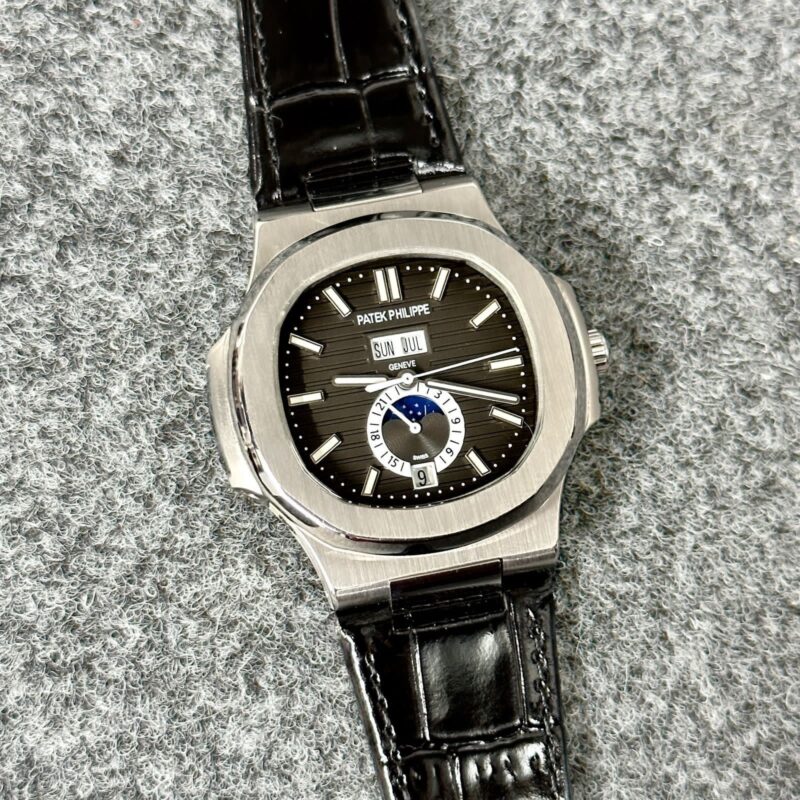 1403683b 1013 4112 b9ce ecfdc3ca3531 https://spacetimewatch.com/shop/patek-philippe-nautilus-calendar/