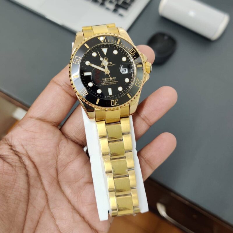 IMG 20231227 WA0230 https://spacetimewatch.com/shop/rolex-submariner-in-6-colors/