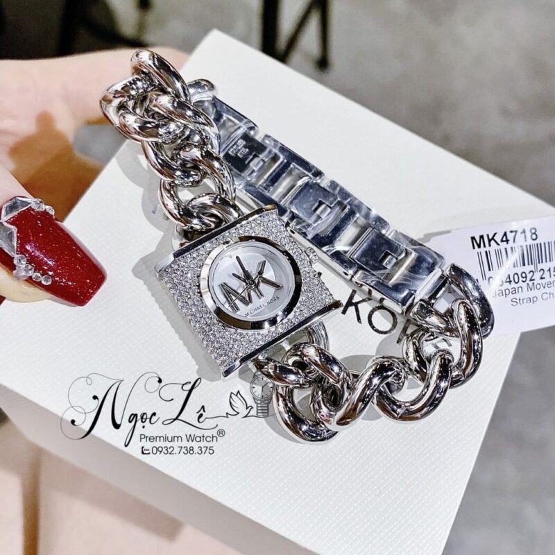 Michael Kors Lennox crystals 1 https://spacetimewatch.com/shop/michael-kors-lennox-crystals-silver/
