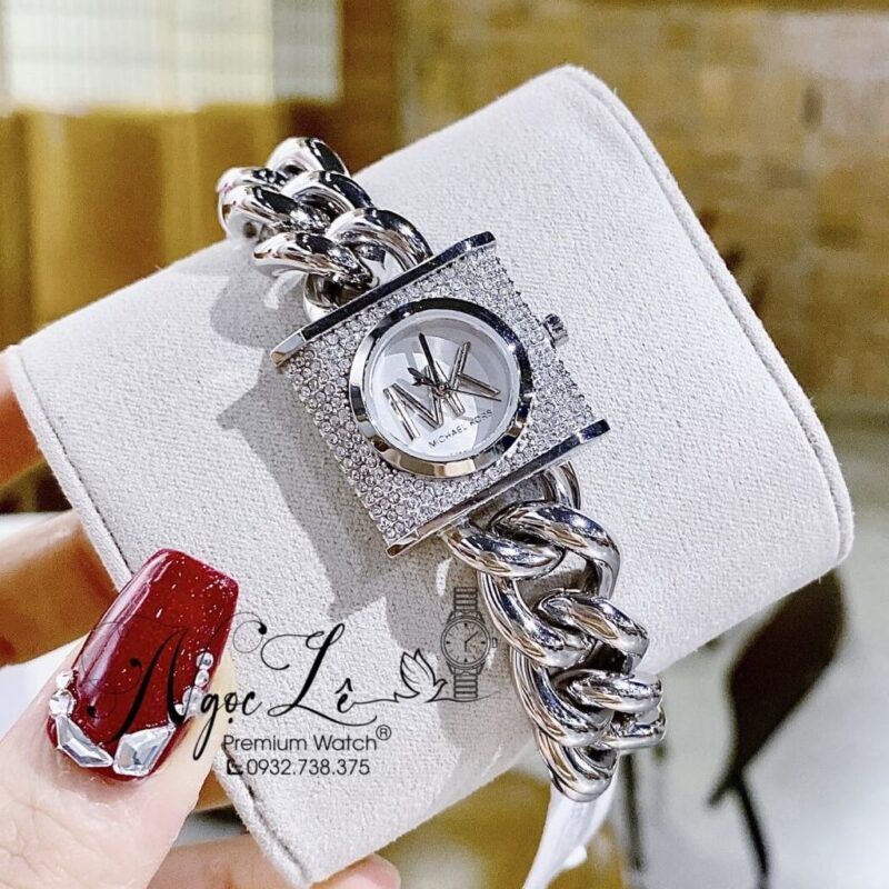 Michael Kors Lennox crystals 4 https://spacetimewatch.com/shop/michael-kors-lennox-crystals-silver/