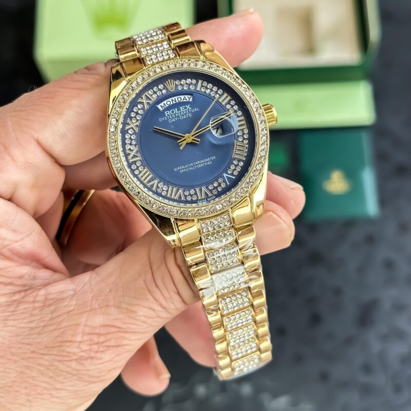 70823fc9 9fd8 4029 b927 b4001931e3de scaled https://spacetimewatch.com/shop/rolex-zoom-collection/