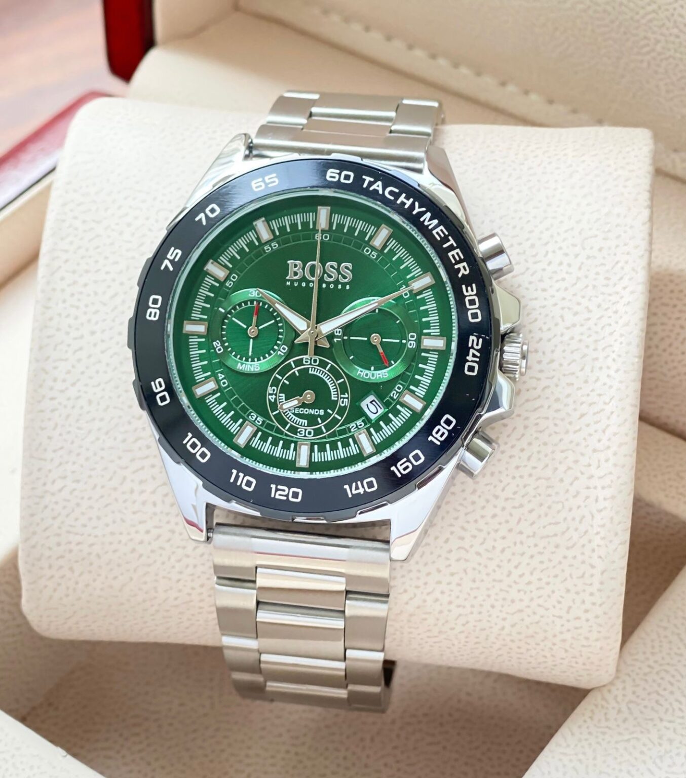 e8ea3210 cb99 405e b477 36e417b7283a https://spacetimewatch.com/shop/hugo-boss-new-model/