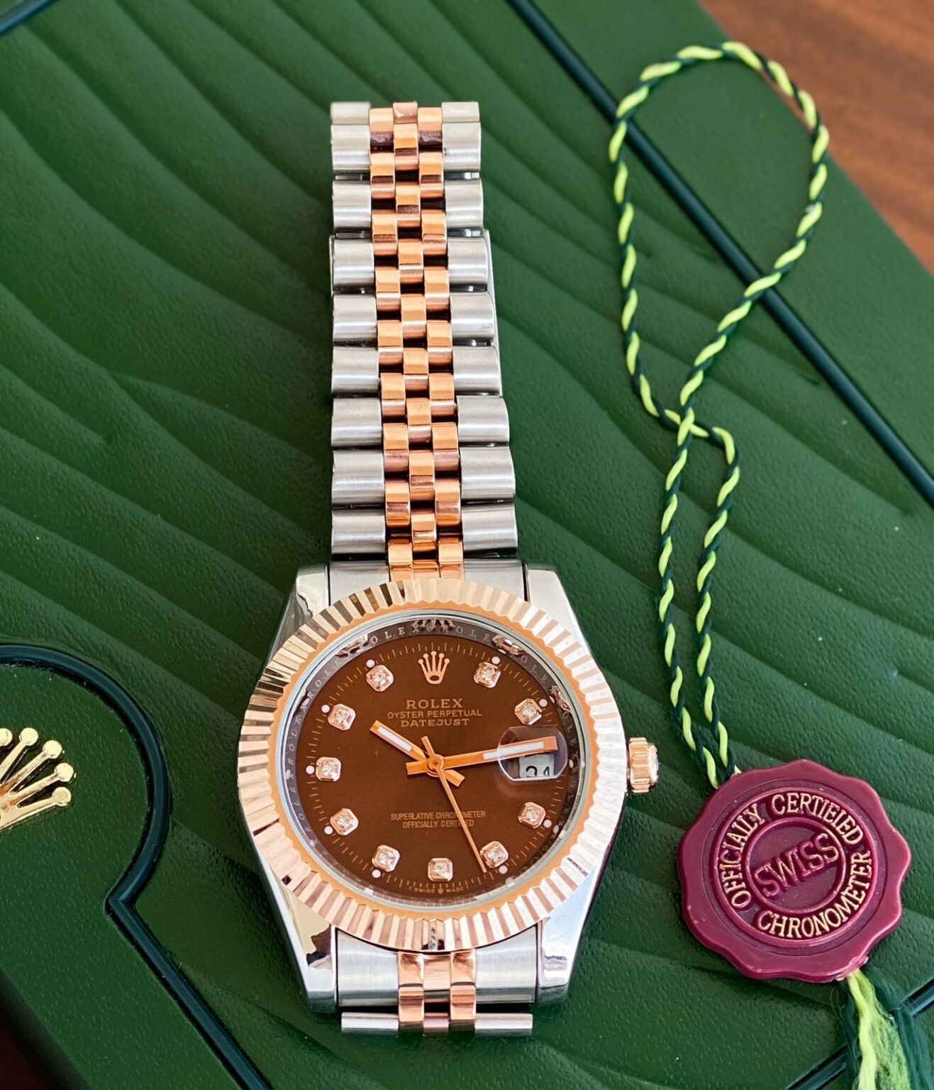 24aa19ed 5861 457f b6ed 685745d792b8 https://spacetimewatch.com/shop/rolex-oyster-perpetual-diamond/