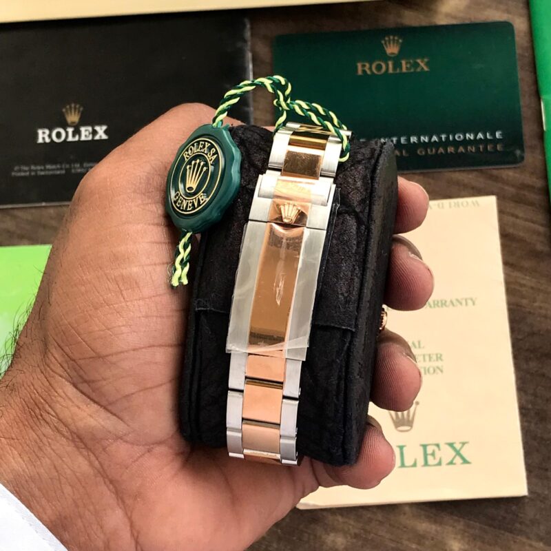3762e0e4 daeb 4dcb ad6d 54f112b24e9e 2 scaled https://spacetimewatch.com/shop/rolex-gmt-master-dualtone/