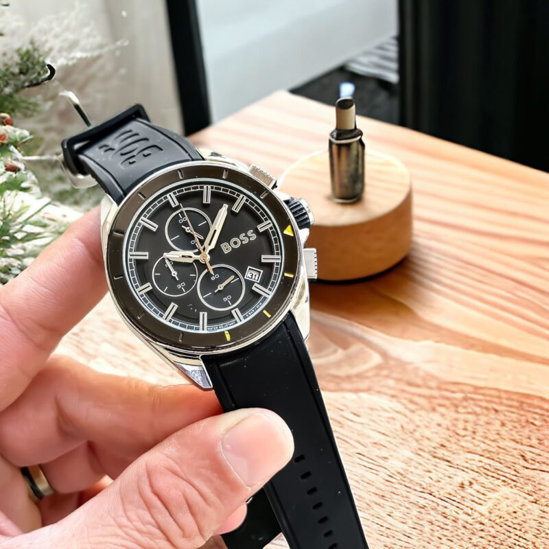 7998068b a00e 4c11 a4d5 743b04fa0077 https://spacetimewatch.com/shop/hugo-boss-volane/