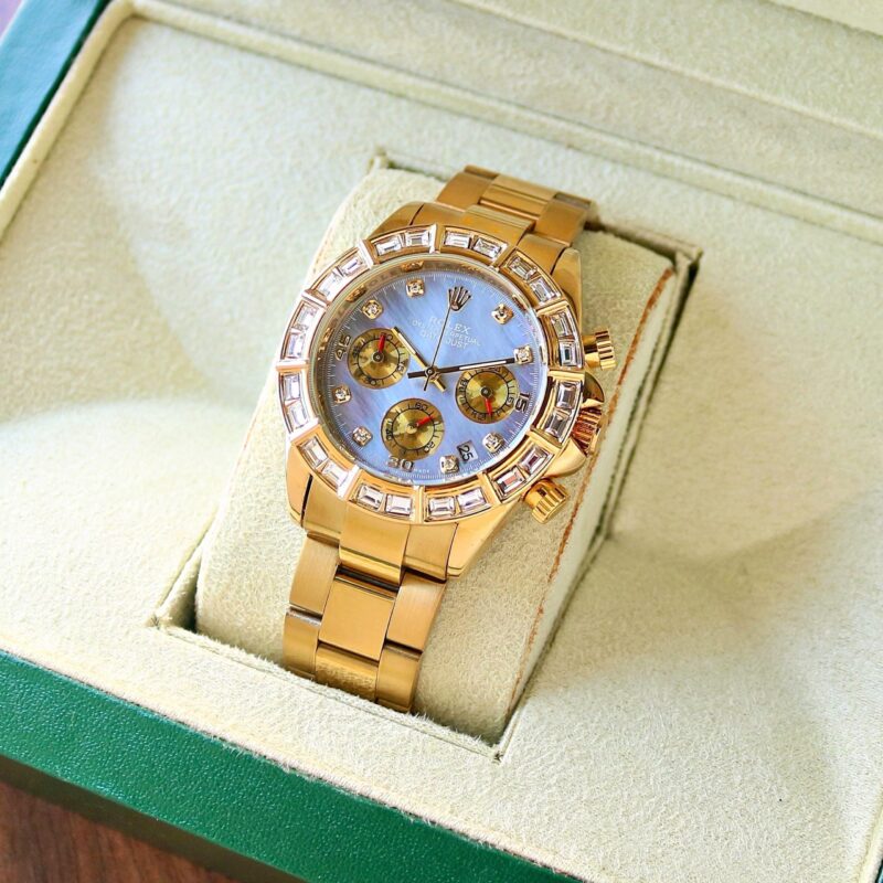 85cc7faf 737c 4046 a075 6869054450be scaled https://spacetimewatch.com/shop/rolex-daytona-gold-iceblue/
