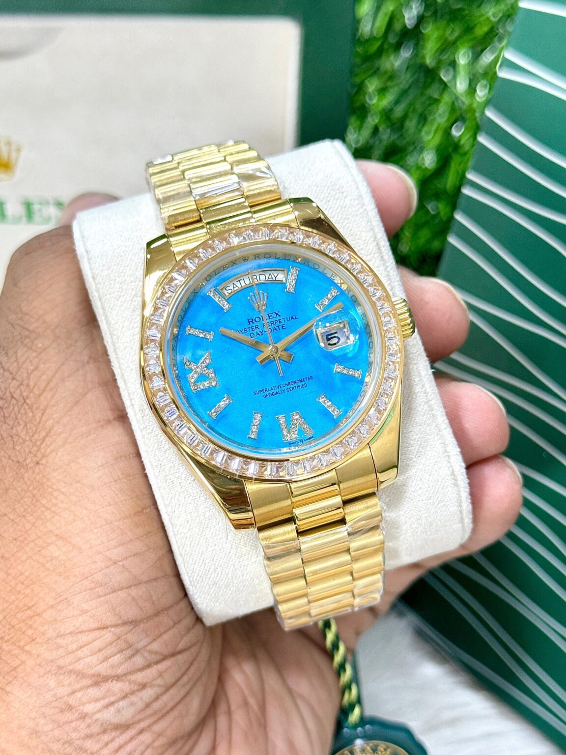 f85a420c 3cf0 4f4f 8c28 5475e98705c7 scaled https://spacetimewatch.com/shop/rolex-tiffany-edition/