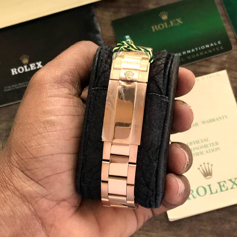 IMG 20240429 191552 129 https://spacetimewatch.com/shop/rolex-sky-dweller/