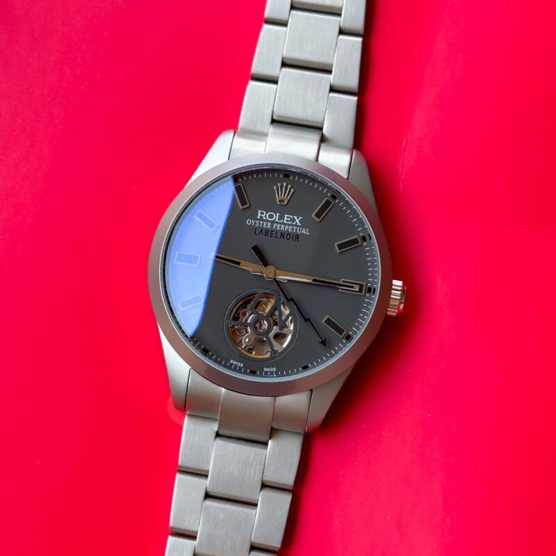 IMG 20240730 200838 047 https://spacetimewatch.com/shop/rolex-label-noir-milgauss/