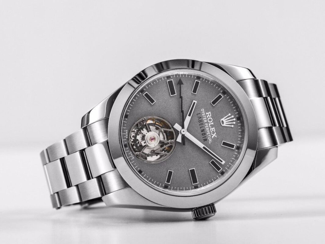 IMG 20240730 200838 300 https://spacetimewatch.com/shop/rolex-label-noir-milgauss/