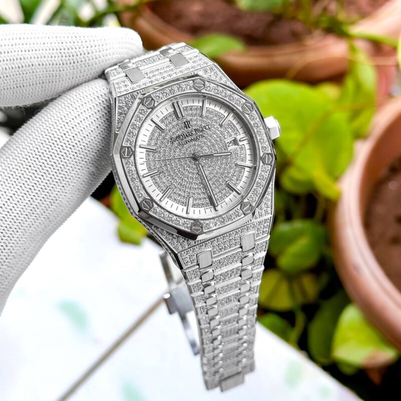 6170270586211778522 https://spacetimewatch.com/shop/the-royal-oak-premium-diamond/