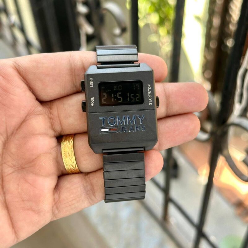 6170270586211778671 https://spacetimewatch.com/shop/tommy-hilfiger-expedition-digital-3-colors/