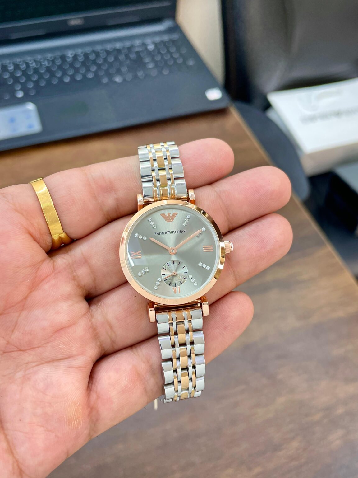 IMG 20240915 WA0033 scaled https://spacetimewatch.com/shop/emporio-armani-elegance-slim/