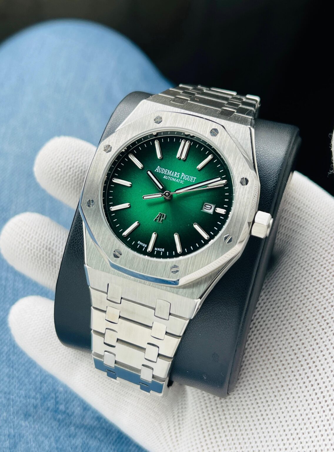 IMG 20240916 WA0065 scaled https://spacetimewatch.com/shop/audemars-piguet-royal-oak-jumbo/