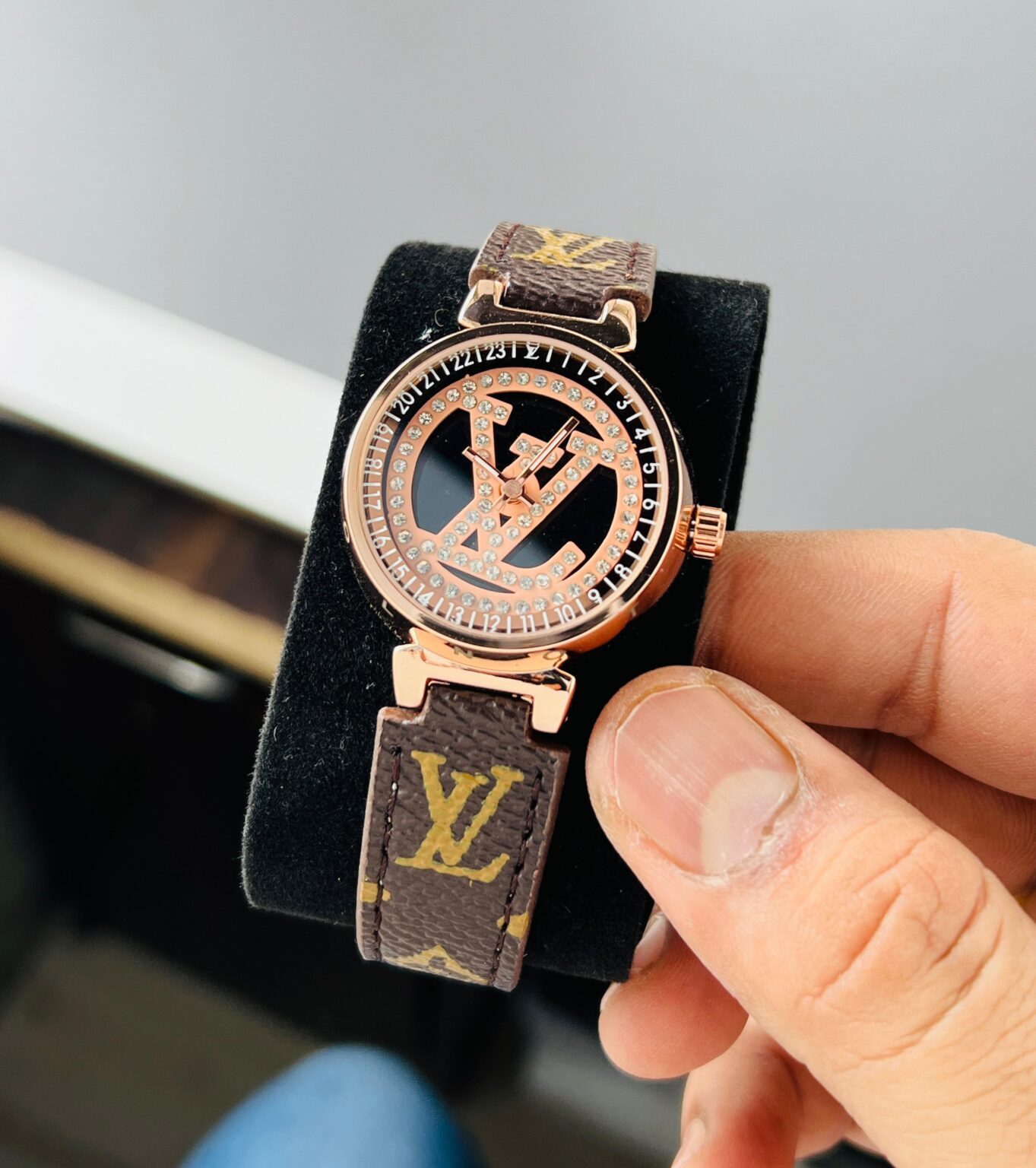 IMG 20240923 WA0025 scaled https://spacetimewatch.com/shop/louis-vuitton-quartz-collection/