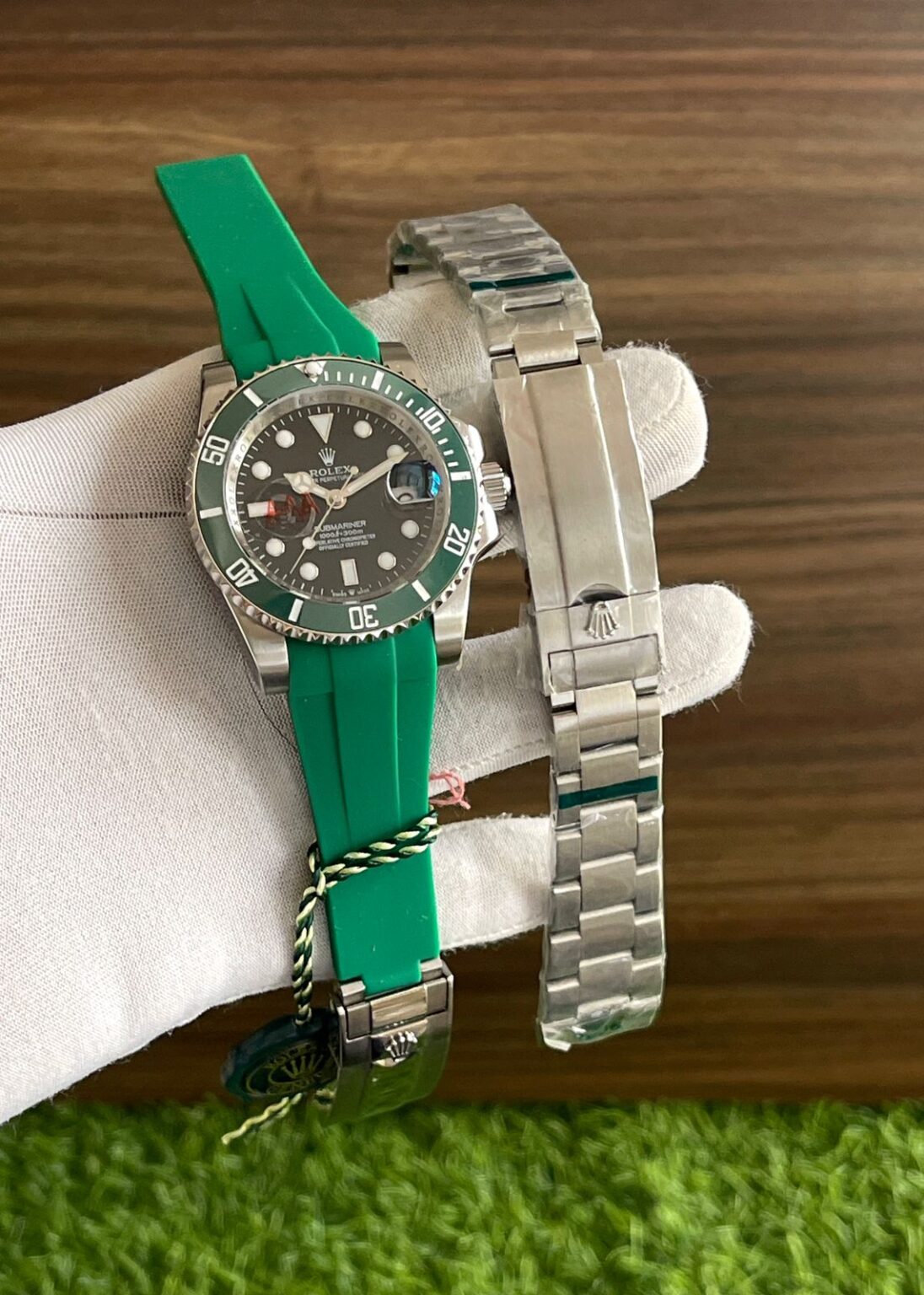 IMG 20240925 WA0001 https://spacetimewatch.com/shop/rolex-submariner-date-2/