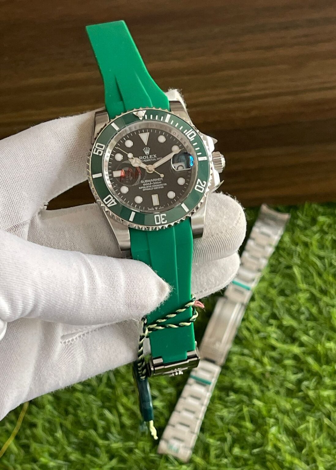 IMG 20240925 WA0002 https://spacetimewatch.com/shop/rolex-submariner-date-2/
