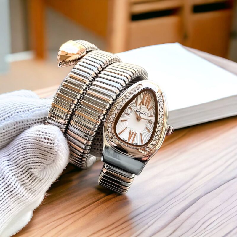 IMG 20240909 192325 835 https://spacetimewatch.com/shop/bvlgari-serpenti-rakhi-special/