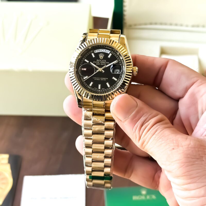 IMG 20241007 WA0026 https://spacetimewatch.com/shop/rolex-day-date-gold-2/