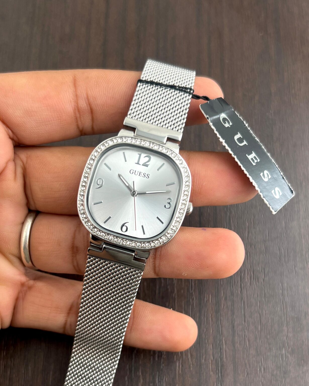 IMG 20241011 WA0037 scaled https://spacetimewatch.com/shop/guess-champagne-dail-analog/