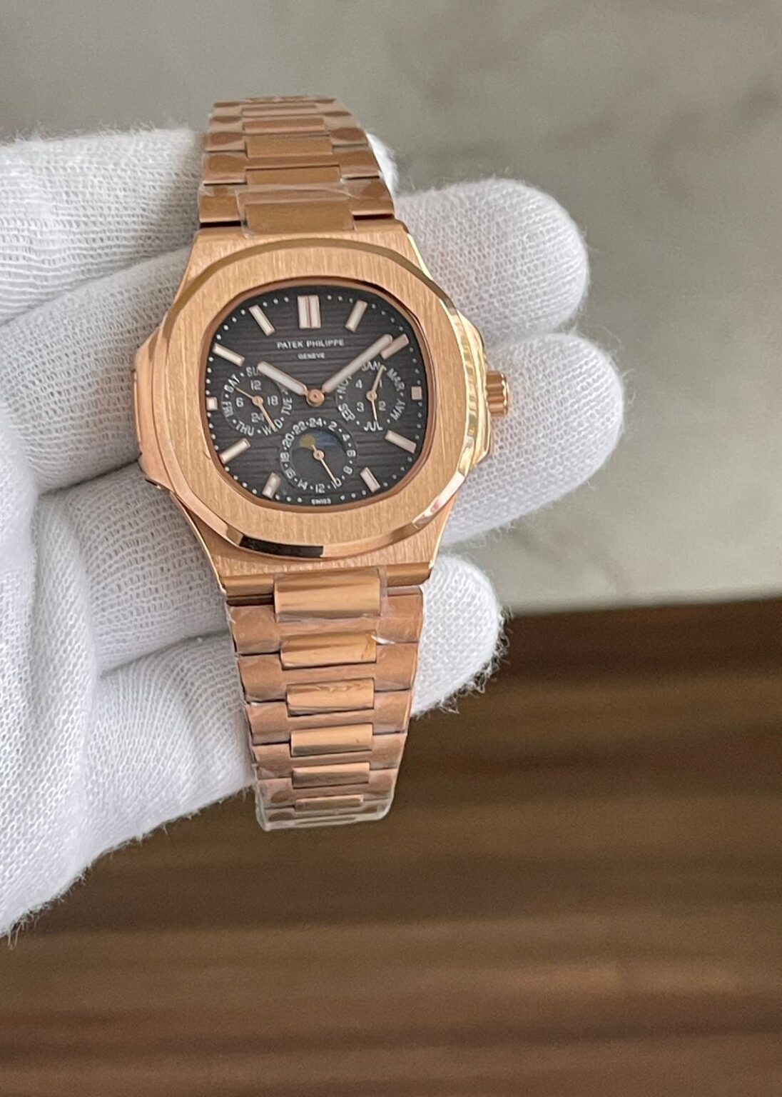 IMG 20241013 WA0005 https://spacetimewatch.com/shop/patek-philippe-geneve-nautilus/