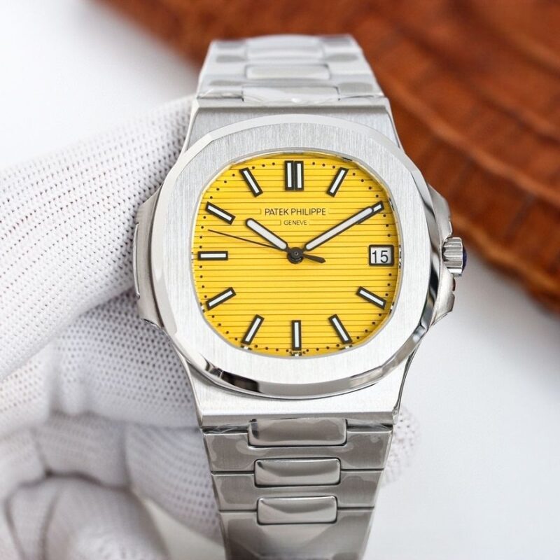 IMG 20241013 WA0097 https://spacetimewatch.com/shop/patek-philippe-nautilus-octagonal/