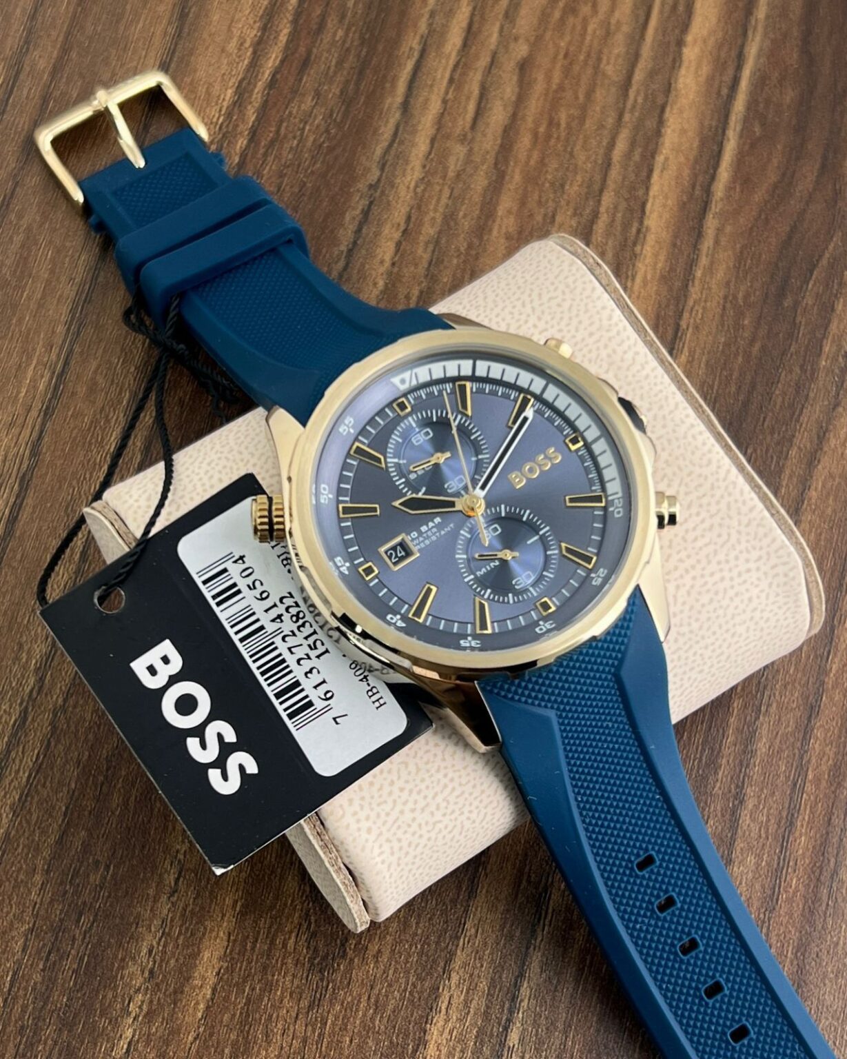 IMG 20241103 WA0027 https://spacetimewatch.com/shop/hugo-boss-globftrotter-1513822/