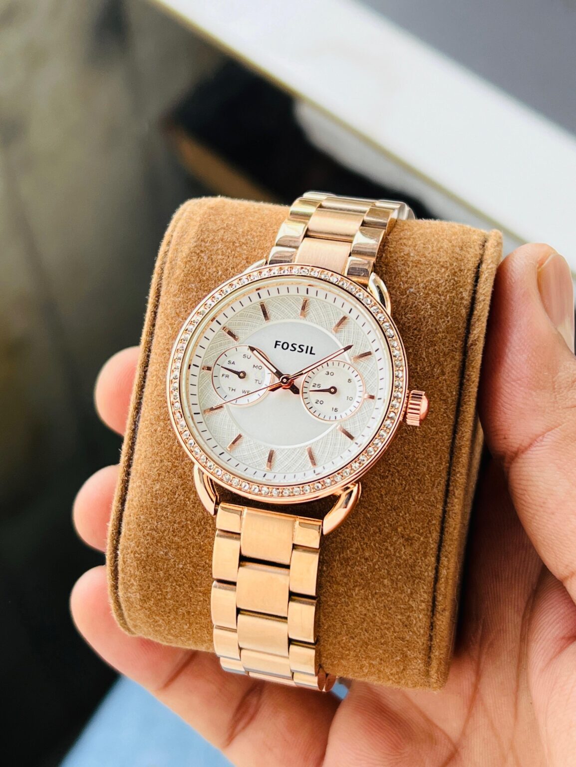 IMG 20241105 WA0015 scaled https://spacetimewatch.com/shop/fossil-tailor-collection/