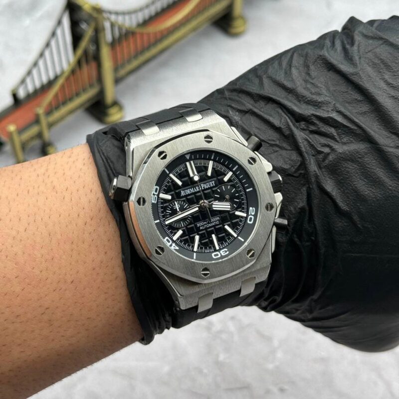 IMG 20241105 WA0060 https://spacetimewatch.com/shop/audemars-piguet-royal-oak-offshore-5/