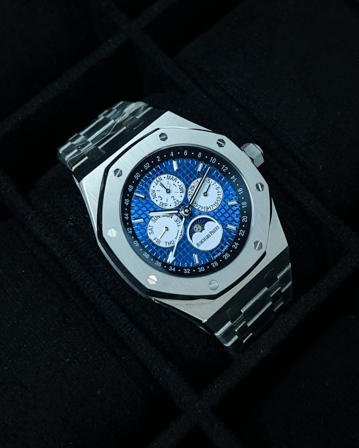 IMG 20241121 WA0029 scaled https://spacetimewatch.com/shop/audemars-piguet-royal-oak-perpetual-calendar/