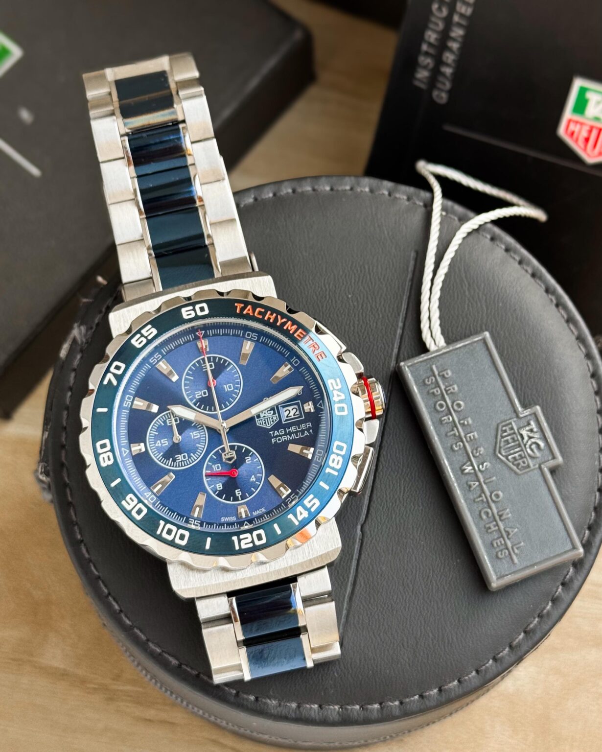 IMG 20241127 WA0011 scaled https://spacetimewatch.com/shop/tag-heuer-gulf-special-formula-1/