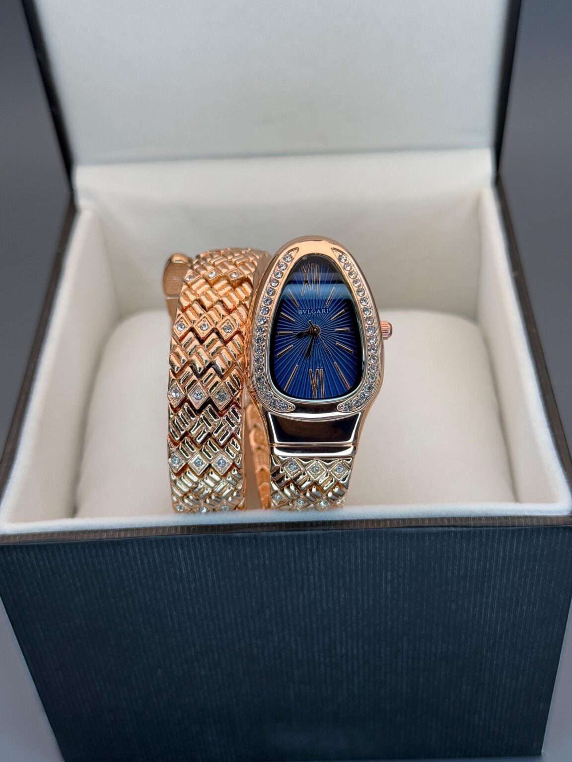 IMG 20241207 WA0083 scaled https://spacetimewatch.com/shop/bvlgari-snake-oval-watch/