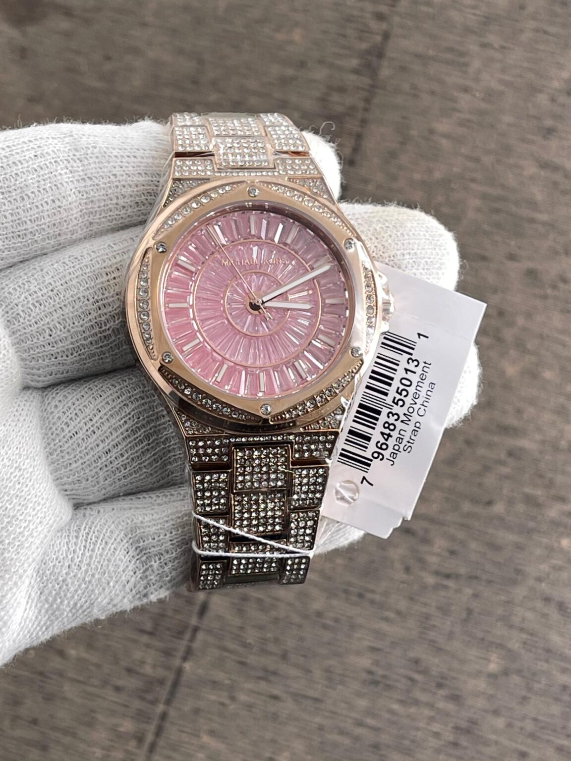 IMG 20241215 WA0083 scaled https://spacetimewatch.com/shop/michael-kors-lennox-watch/