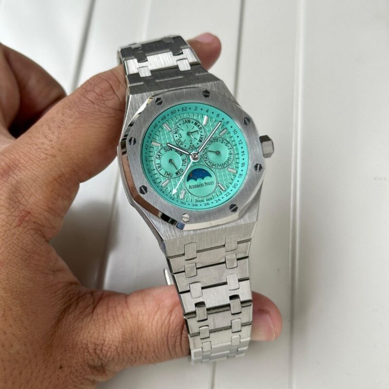 IMG 20241221 WA0006 https://spacetimewatch.com/shop/audemars-piguet-royal-oak-jumbo-5/