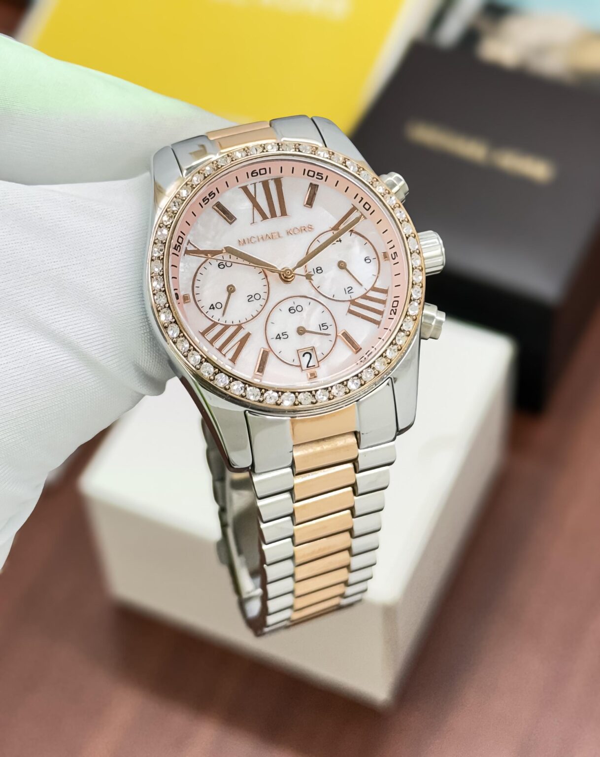 IMG 20250121 WA00051 scaled https://spacetimewatch.com/shop/michael-kors-daring/