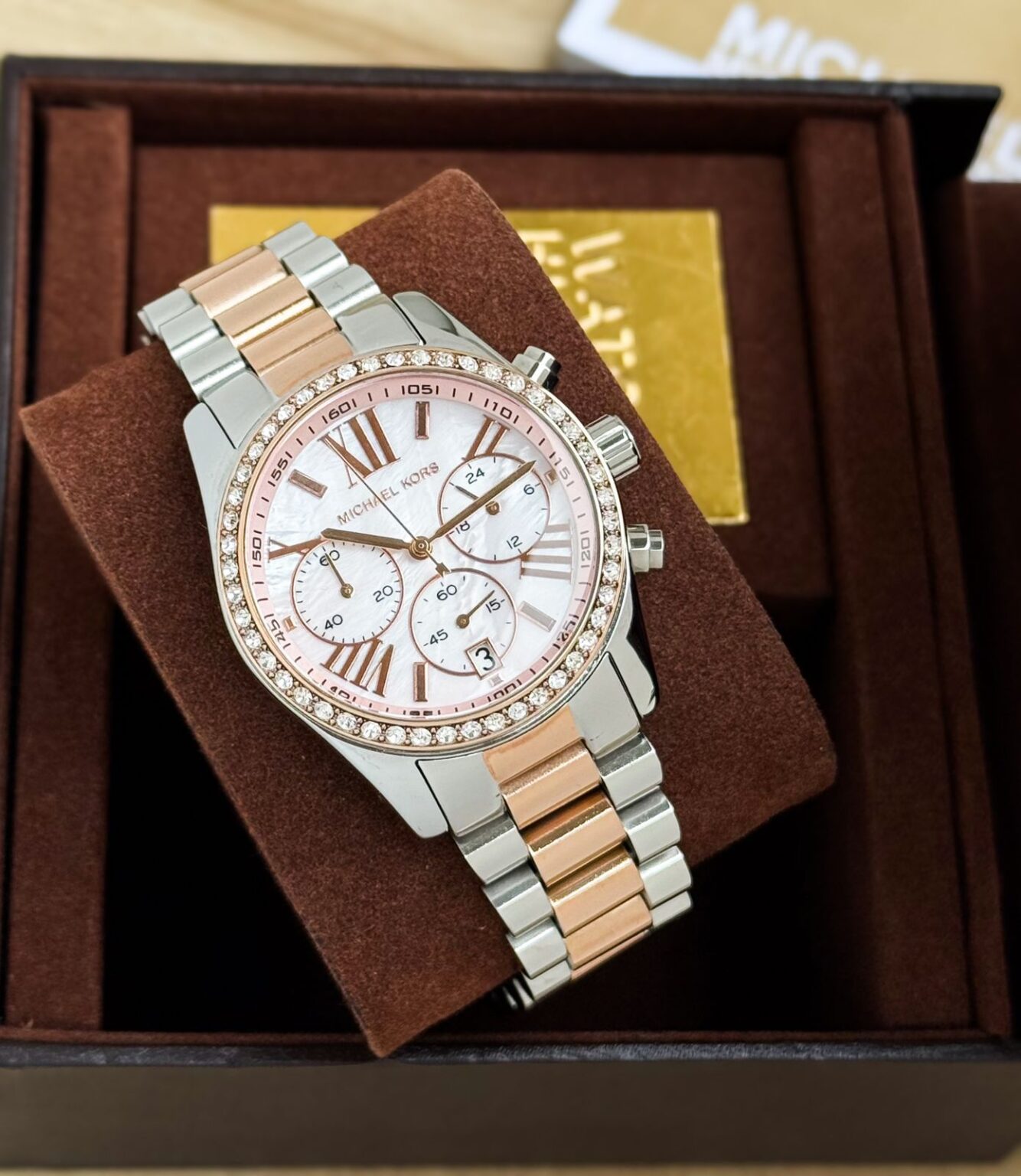 IMG 20250121 WA00061 https://spacetimewatch.com/shop/michael-kors-daring/