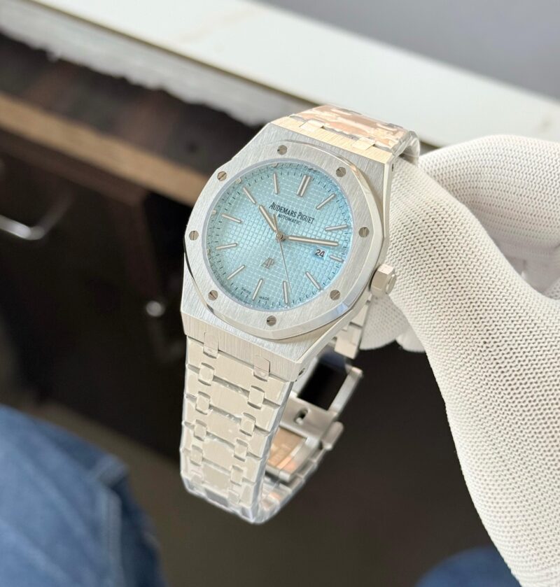 IMG 20250130 WA0063 scaled https://spacetimewatch.com/shop/audemars-piguet-royal-oak-silver/
