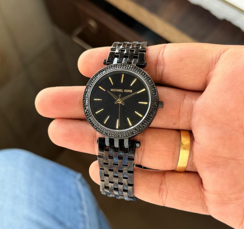 IMG 20250204 WA0037 scaled https://spacetimewatch.com/shop/michael-kors-darci-beauties/