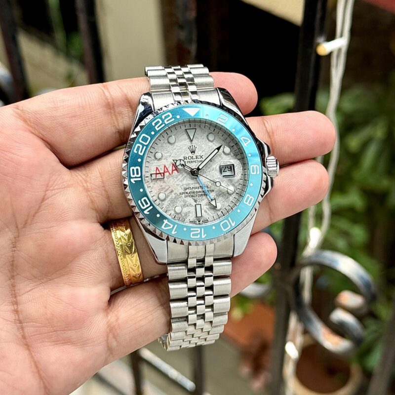 IMG 20250205 WA0094 scaled https://spacetimewatch.com/shop/rolex-gmt-ii-silver-2/