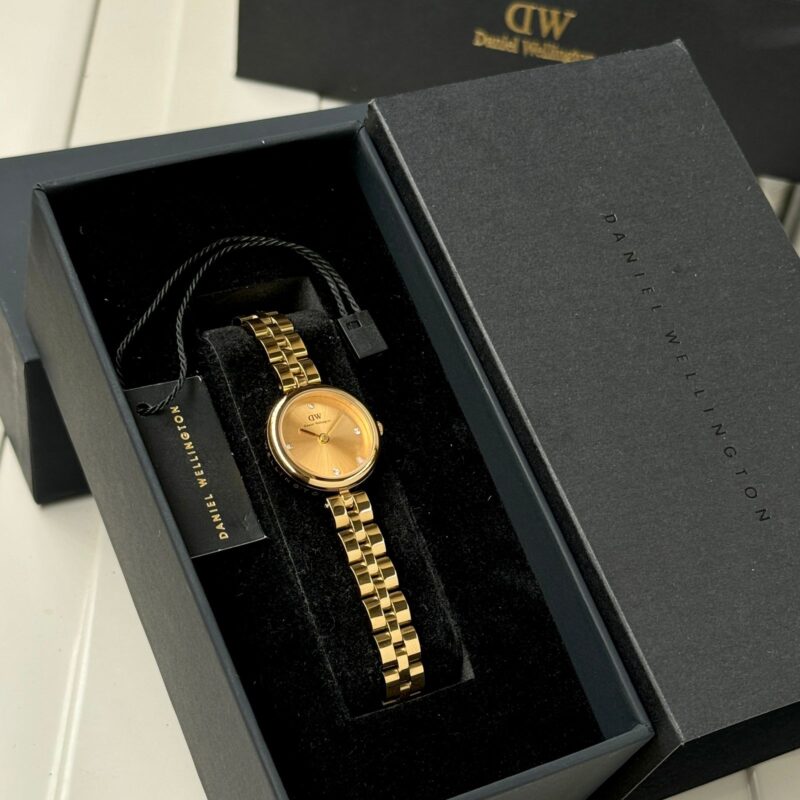 IMG 20250206 WA0035 https://spacetimewatch.com/shop/daniel-wellington-elan-lumine-malachite/