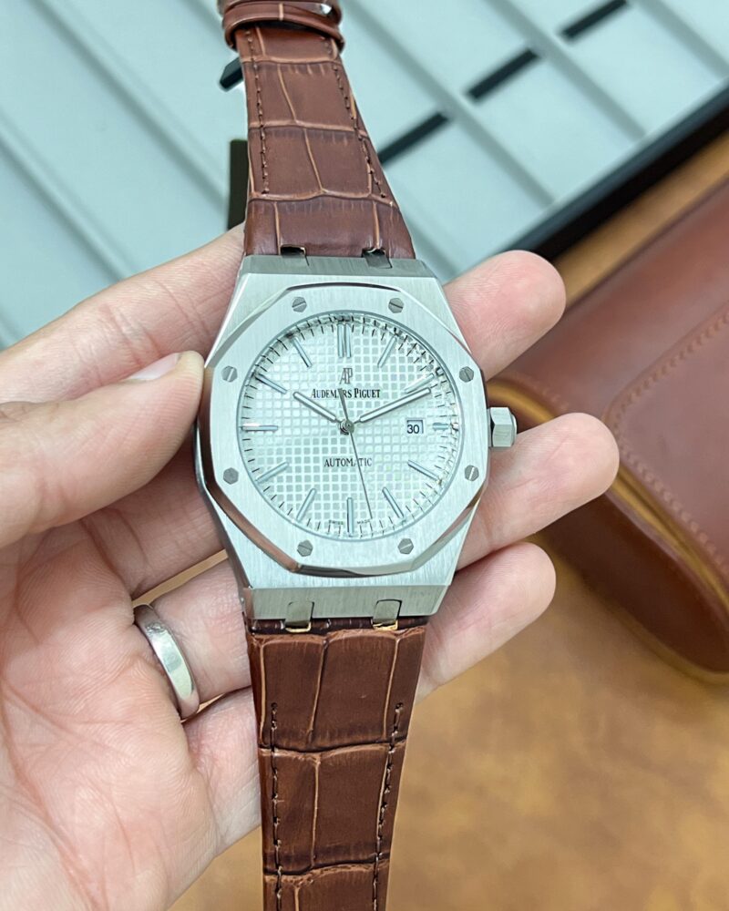 IMG 20250206 WA0072 scaled https://spacetimewatch.com/shop/audemars-piguet-royal-oak-off-shore-new-release/