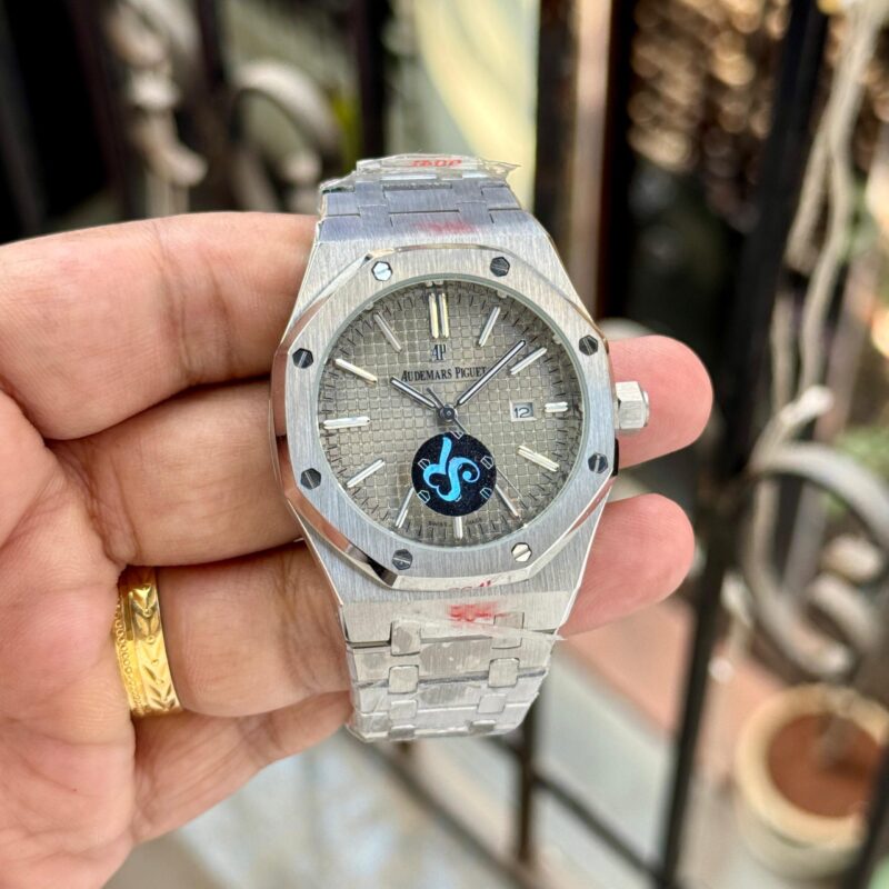 IMG 20250206 WA0077 scaled https://spacetimewatch.com/shop/audemars-piguet-royal-oak-grande-tapisserie/