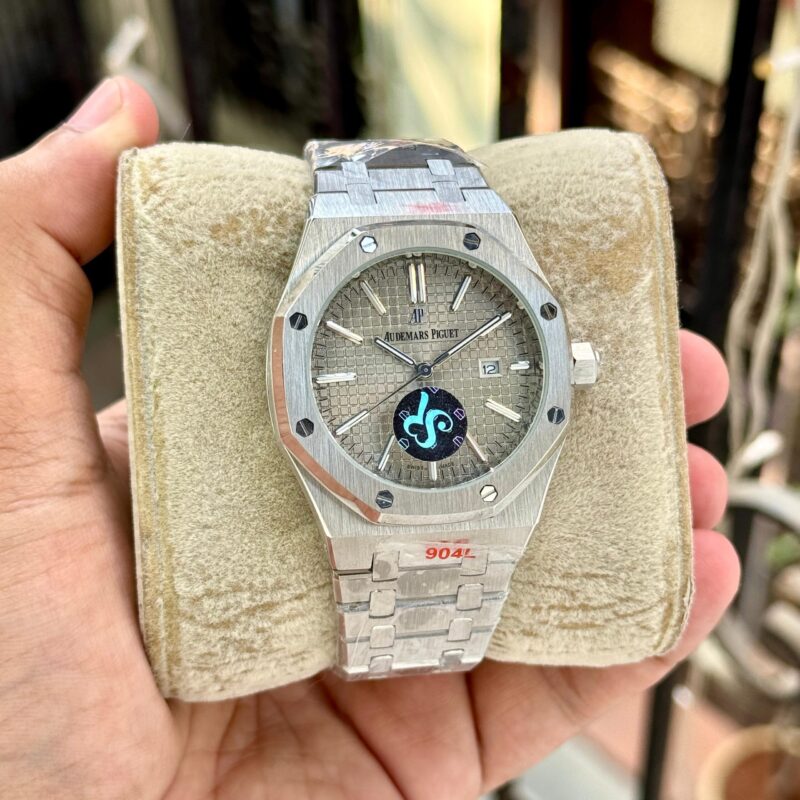 IMG 20250206 WA0079 scaled https://spacetimewatch.com/shop/audemars-piguet-royal-oak-grande-tapisserie/
