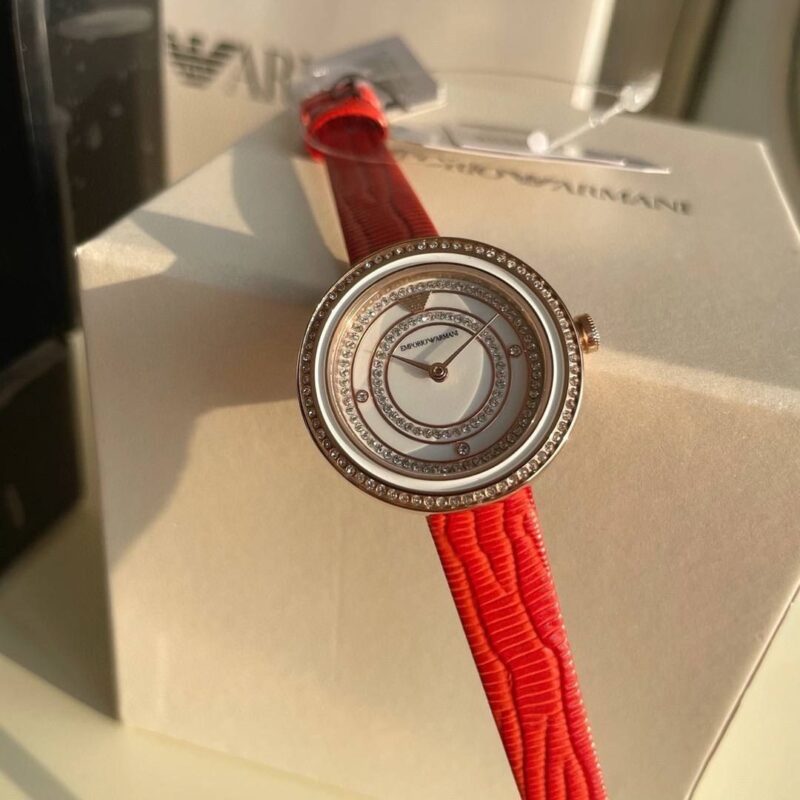 ce8ba5f1 c606 45a0 bfd5 29dd5ba8196f https://spacetimewatch.com/shop/emporio-armani-two-hand-red-leather-watch/