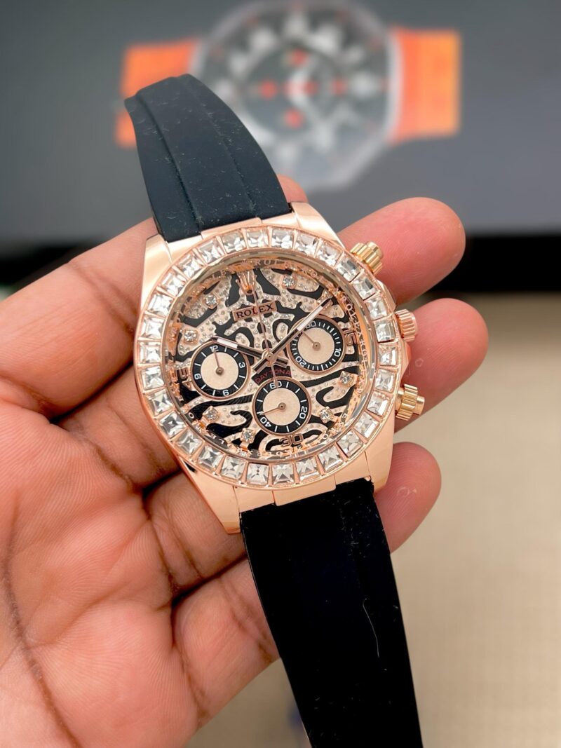 1000014907 https://spacetimewatch.com/shop/rolex-daytona-tiger/