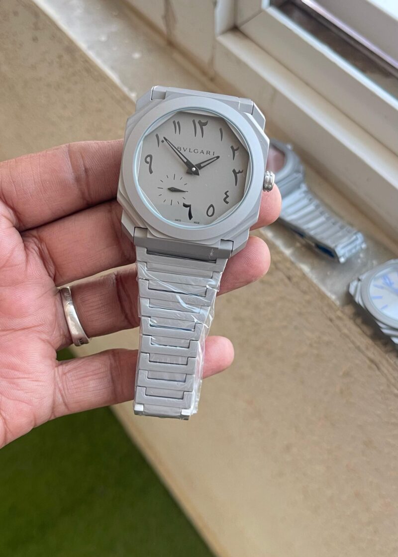 44621985 78c3 428f 9704 268ad110cd92 scaled https://spacetimewatch.com/shop/bvlgari-octo-finissimo-103023-grey/